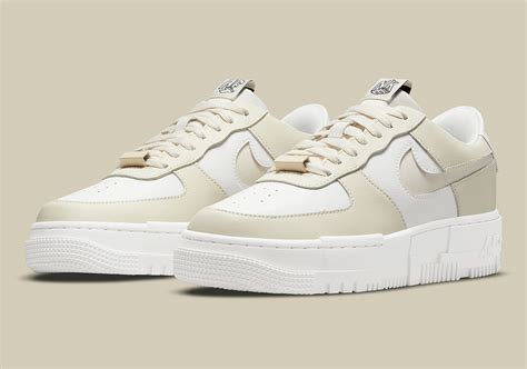 nike pixel beige